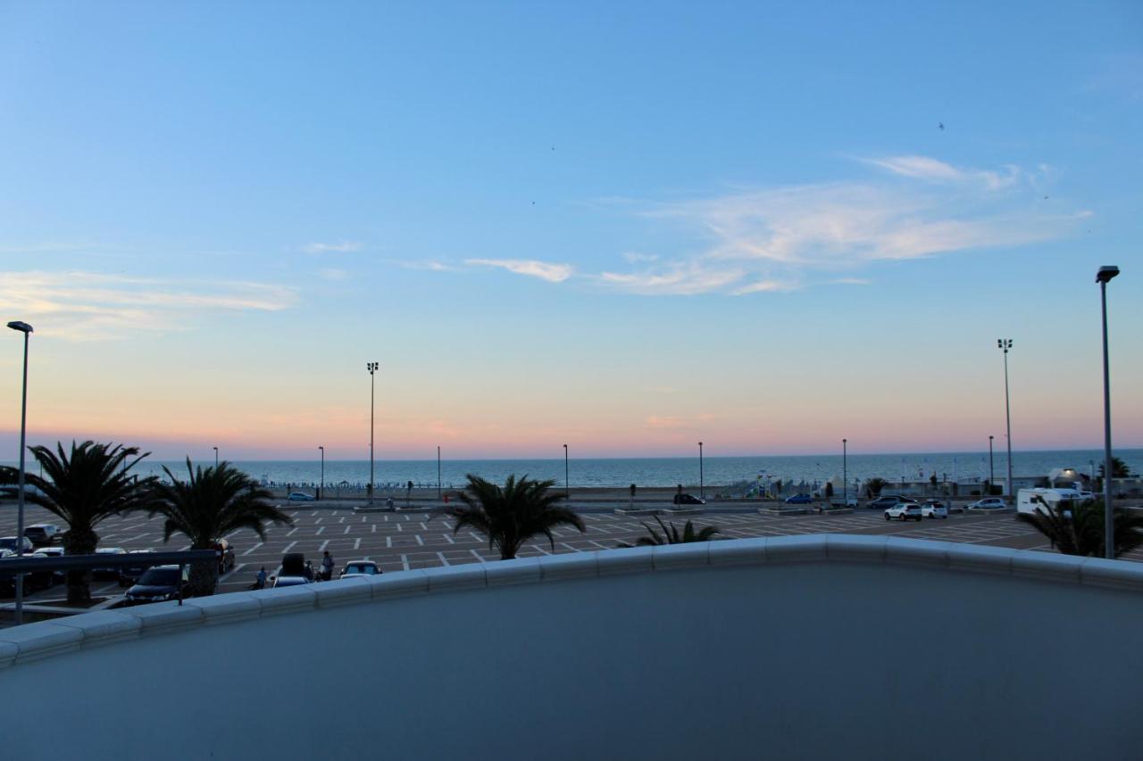 Manfredi Sea Room Vieste Exterior foto