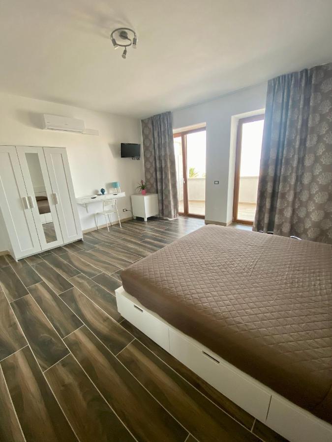 Manfredi Sea Room Vieste Exterior foto