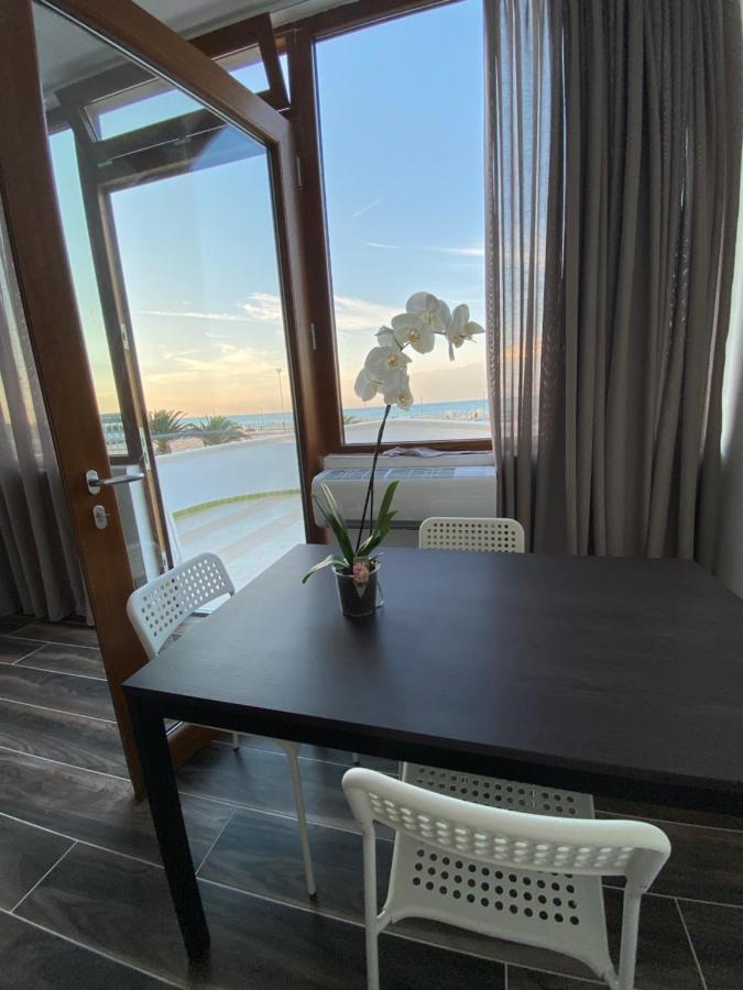 Manfredi Sea Room Vieste Exterior foto